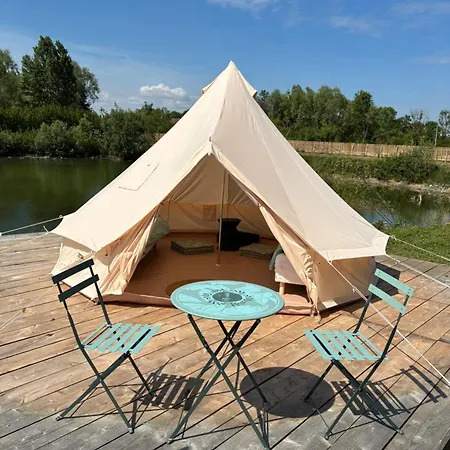אוהל מפואר Tipi Du Lacépède